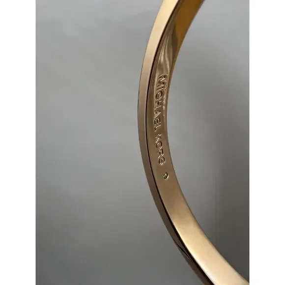 Michael Kors One Size Rose Gold-Tone Bangle Pavé Lock Charm Hinged Chic Modern - Picture 3 of 8